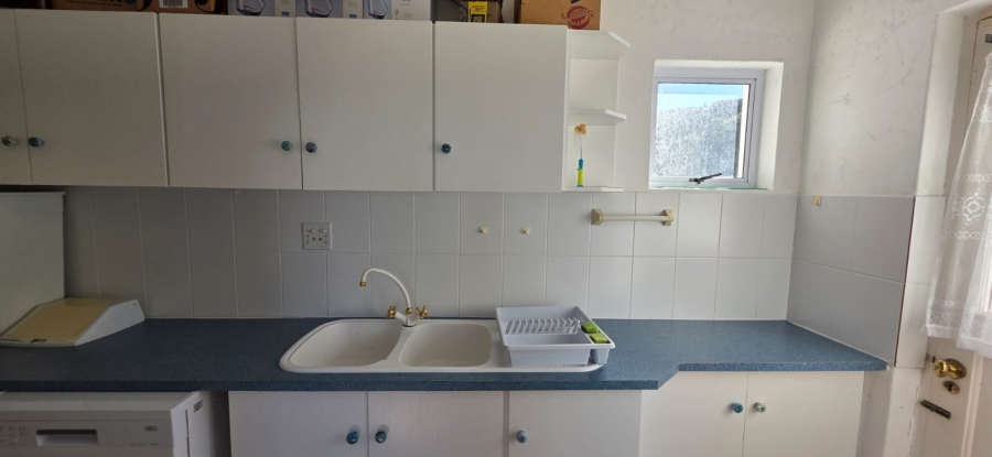 6 Bedroom Property for Sale in Vermont Western Cape